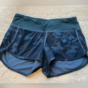 Lululemon tracker shorts size 2